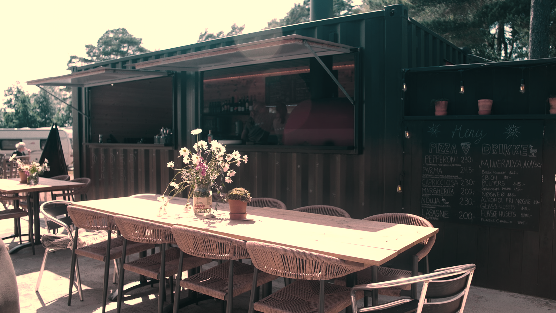 Pizzacontainer Lomsesanden.png